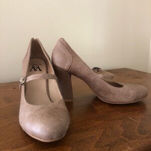 Diana Warner Mary Jane Heels, Size 39